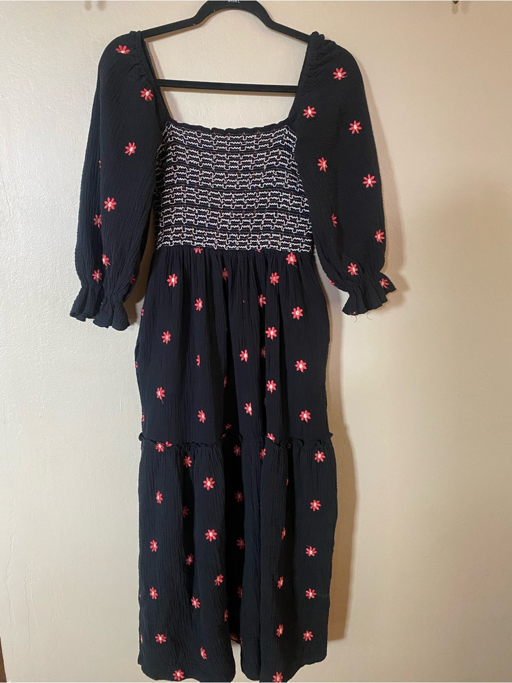 Bohemian embroidery Floral puff sleeves